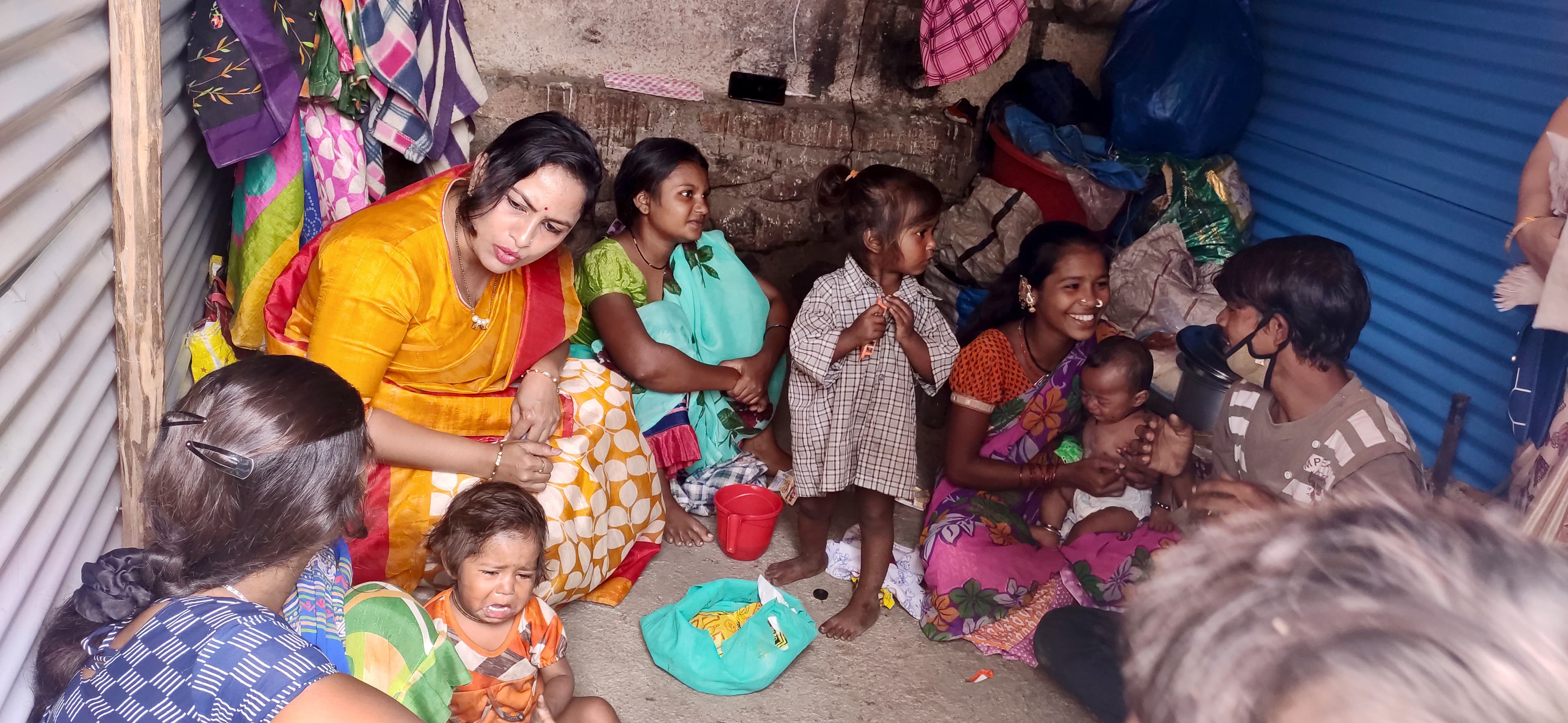5. Food Donation To The Needy People-4